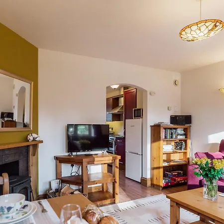 Travel Fox Cottages- Swimming Lake, Bbq Hut, Games Area - Alton Towers Froghall Exterior photo