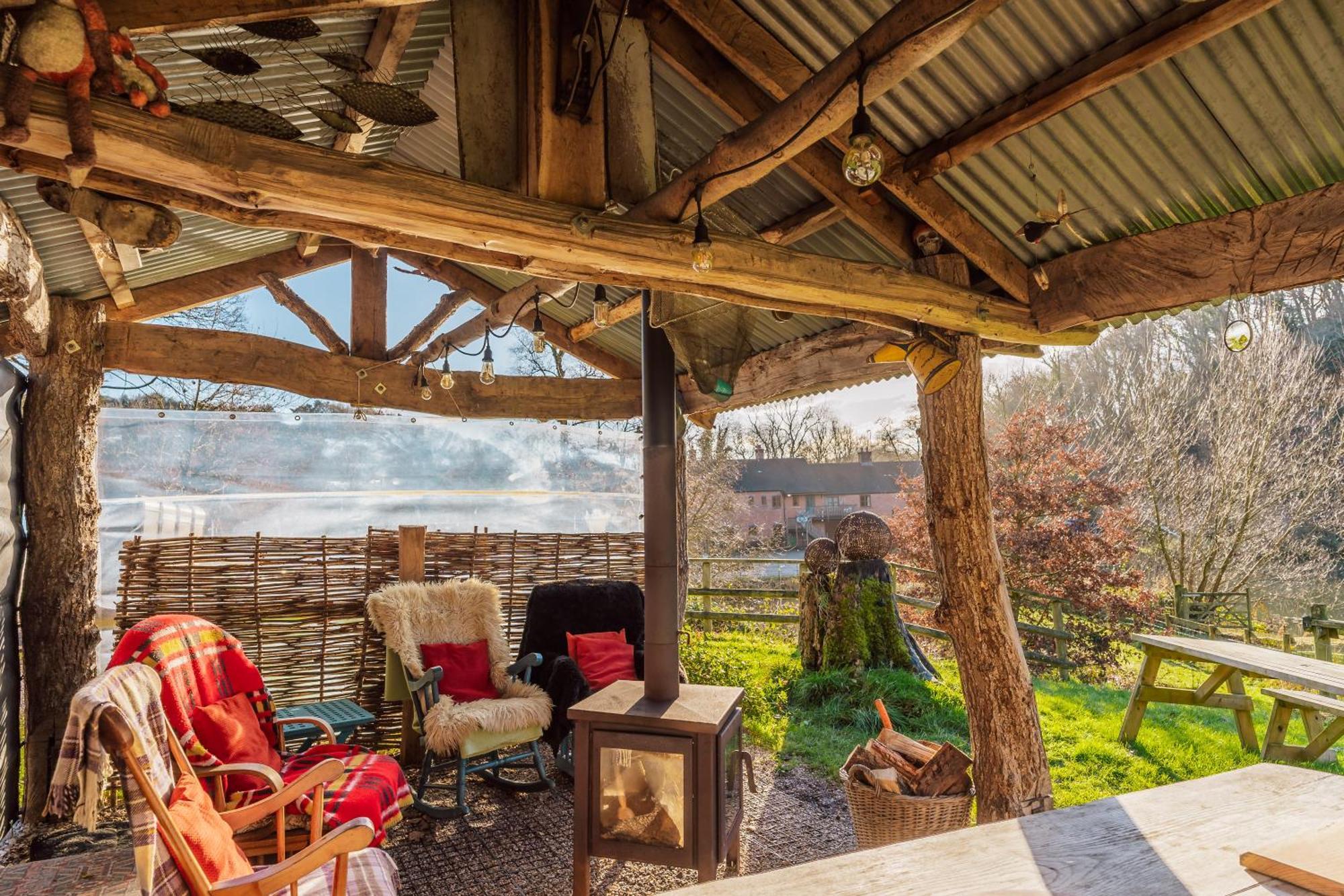 Travel Fox Cottages- Swimming Lake, Bbq Hut, Games Area - Alton Towers Ferienhaus *
