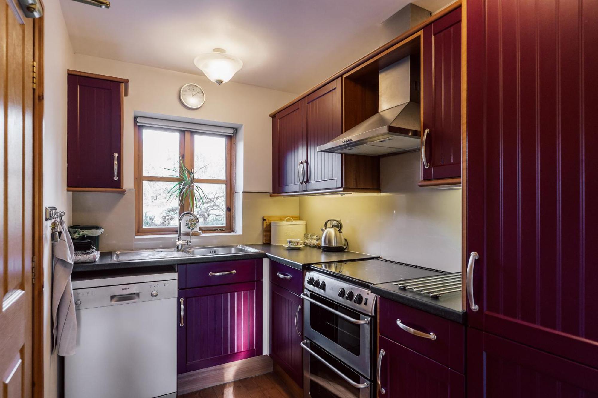 Travel Fox Cottages- Swimming Lake, Bbq Hut, Games Area - Alton Towers * Froghall
